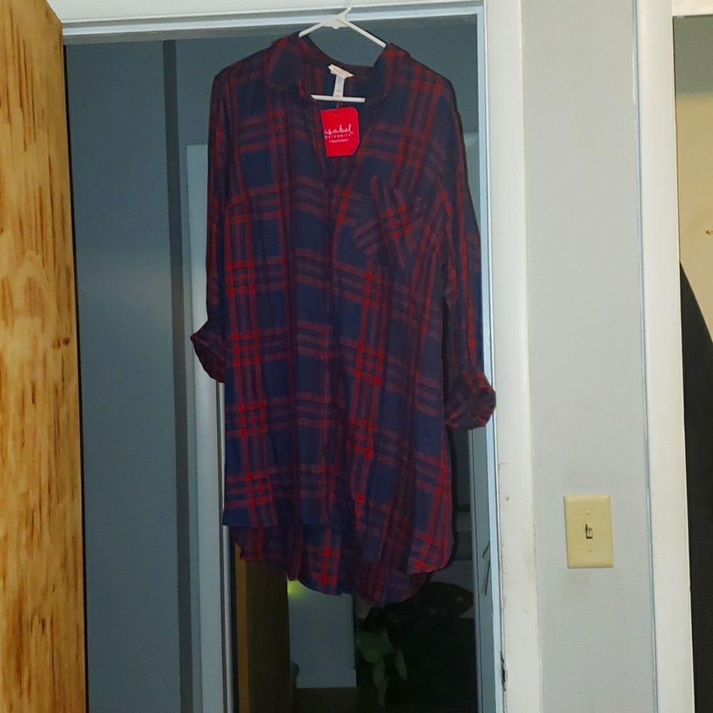 Isabel maternity by Ingrid and Isabel red and blue flannel button down XXL NWT
